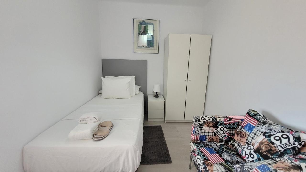 Apartaments B O D Collblanc L'Hospitalet de Llobregat Exterior photo