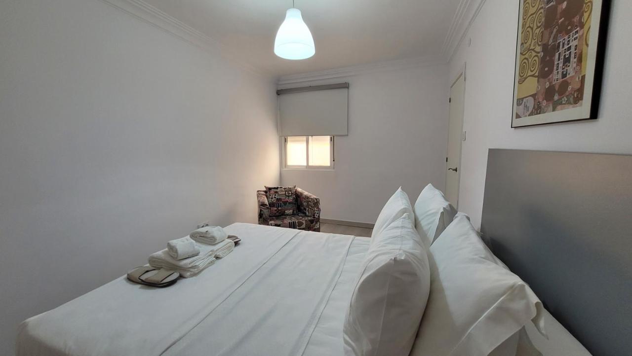 Apartaments B O D Collblanc L'Hospitalet de Llobregat Exterior photo